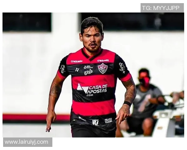 球员转会风云再起 揭秘2025赛季最受关注的转会动向与背后故事